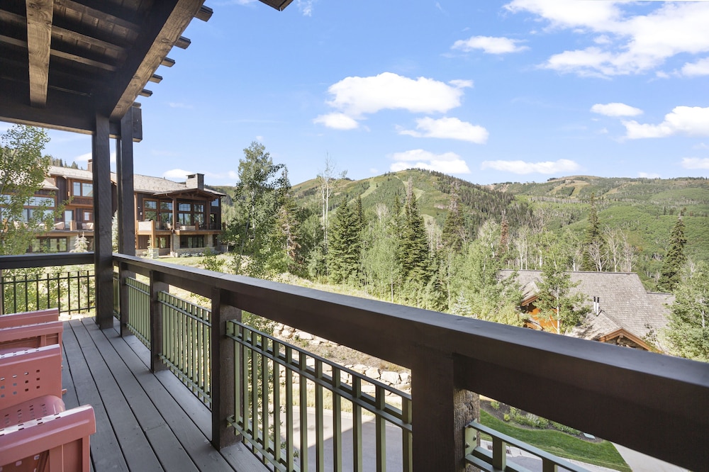 Arrowleaf Lodge at Deer Valley Resort - Three Bedroom Residence #315 3 Condo