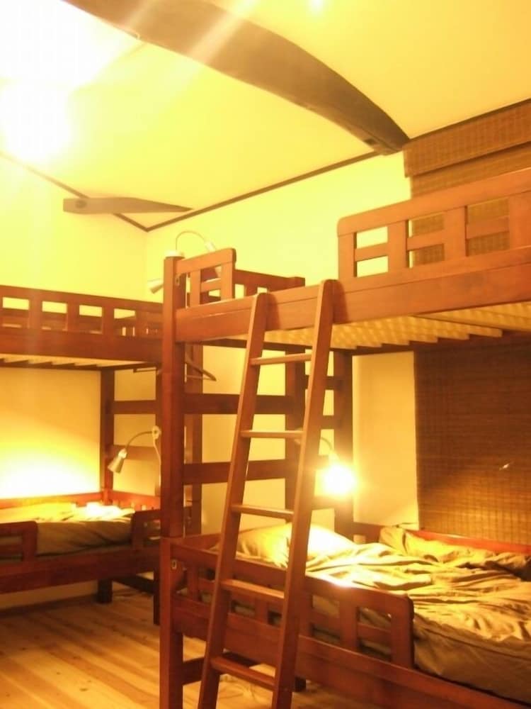 Kyoto Guesthouse Roujiya view 4