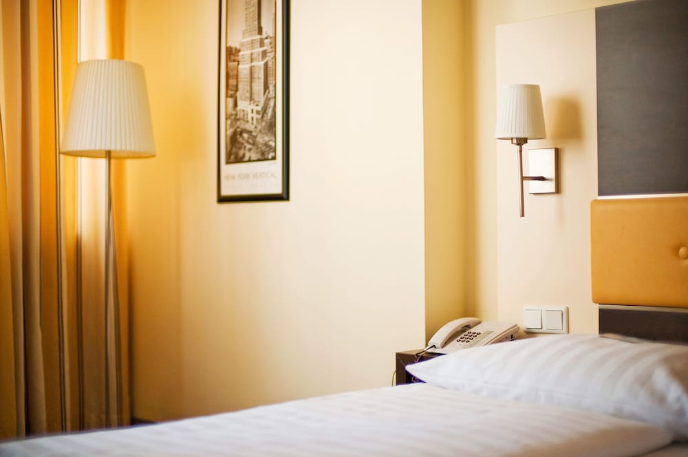 Frankfurt Vacations - Bristol Hotel Frankfurt - Property Image 38