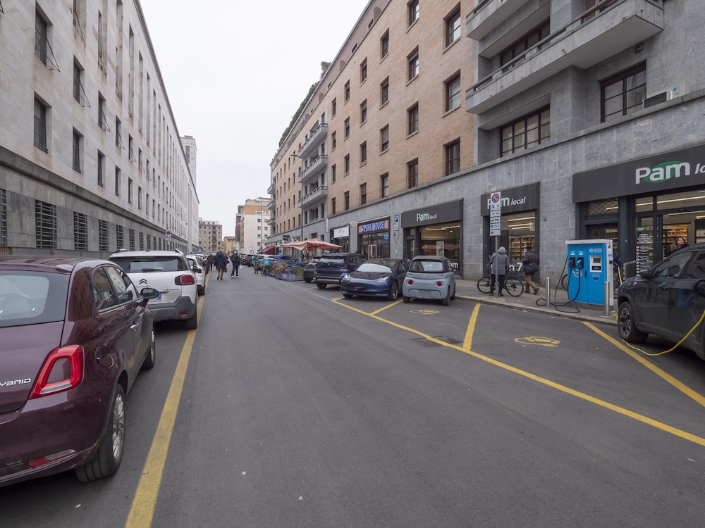 Freguglia G - Large Studio Suite Close to Duomo