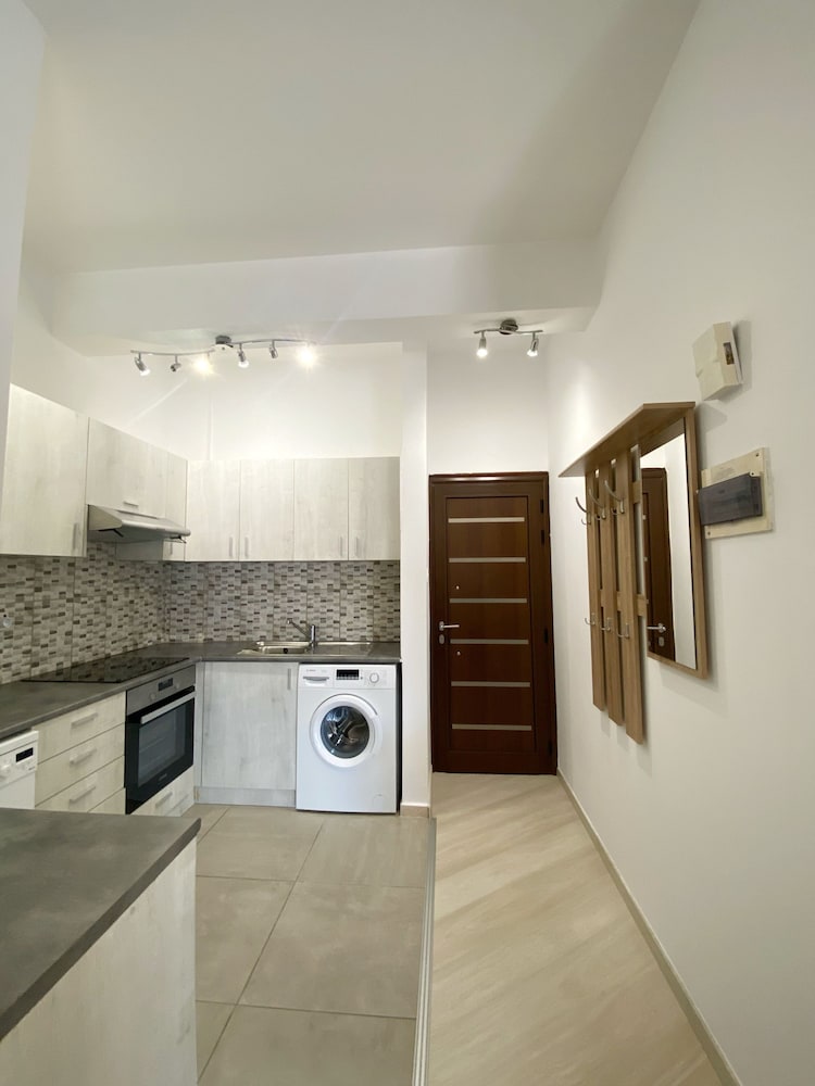 120 TLA - Stay Nest in Tala Apartment