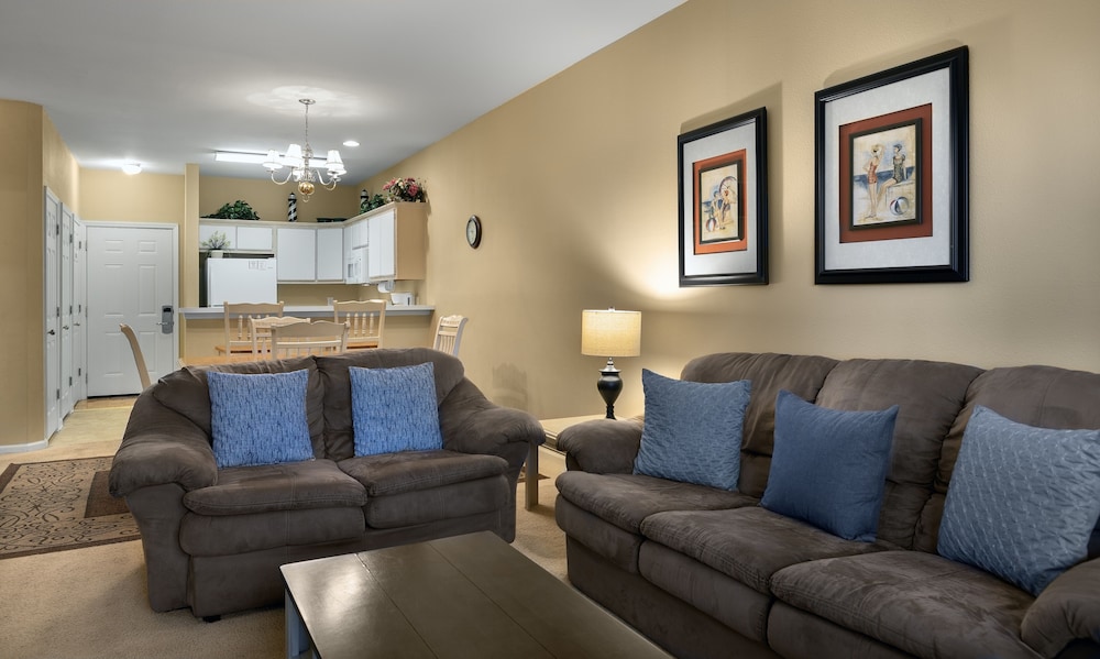 Fairways 2h 2 Bedroom Condo