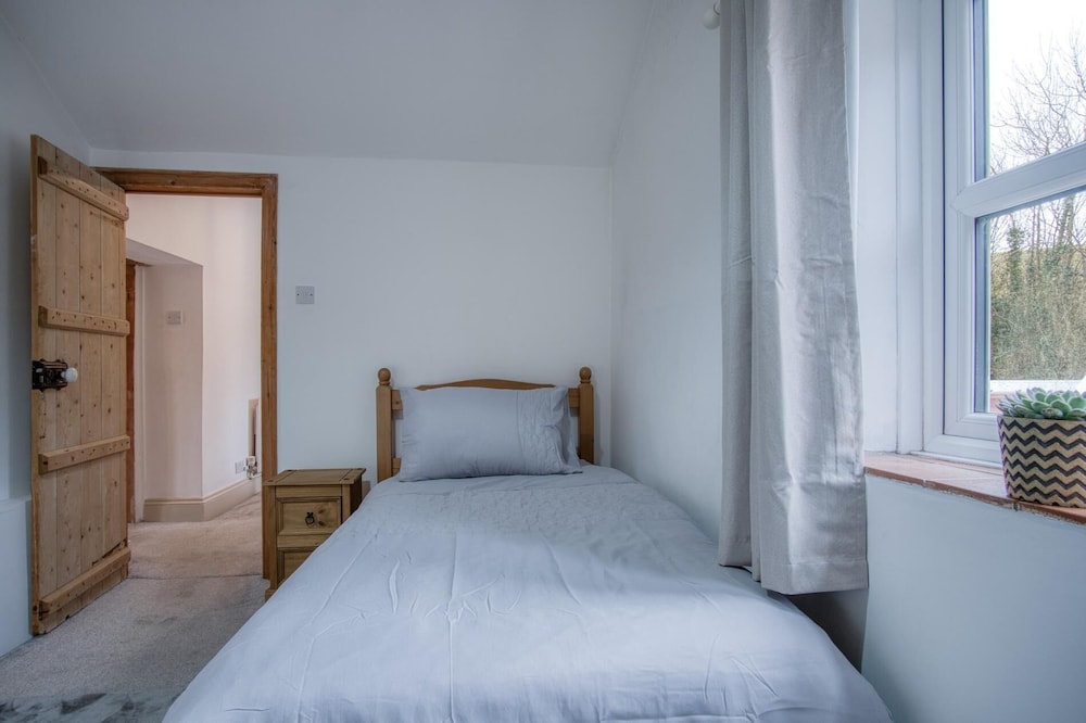 Woodcocks House - 3 Bedroom Holiday Home - Kilgetty