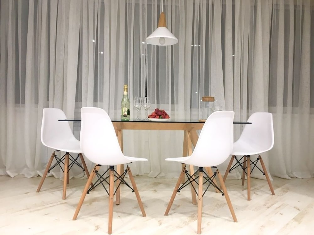 Apartment on Okeanskiy Pr. 90 view 2