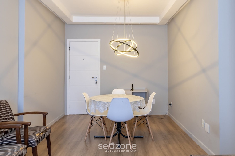 Charming Apartment in Downtown Floripa Edc402
