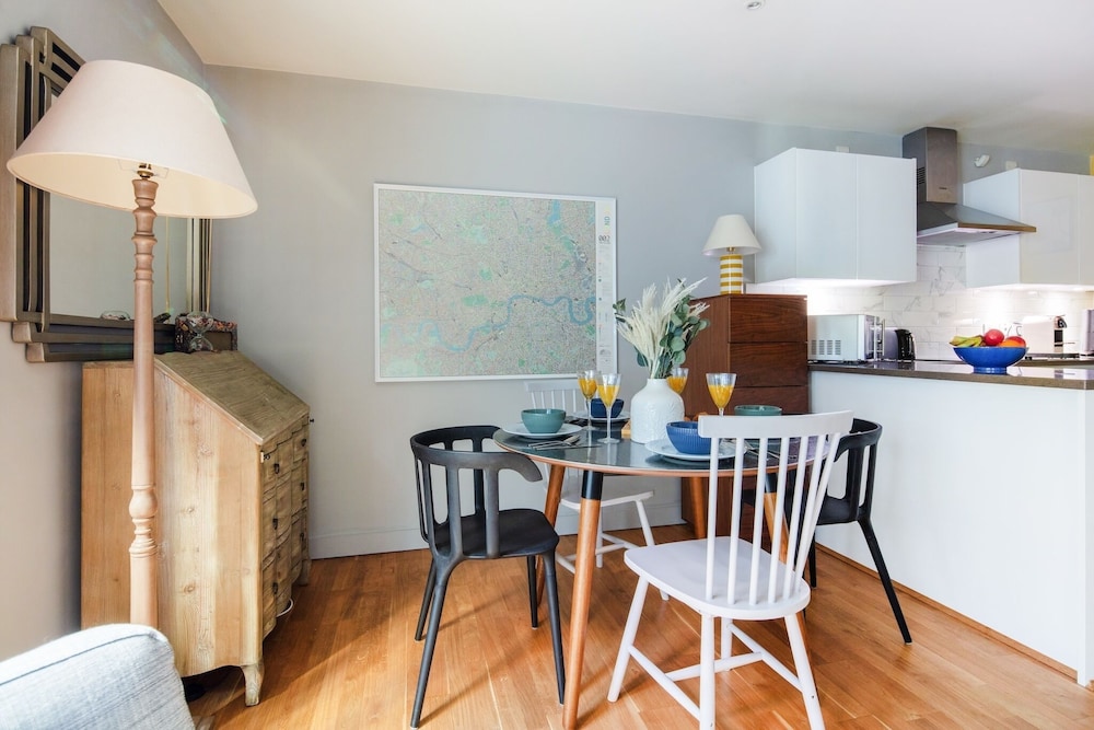 Central 1BR Near Buckingham Palace