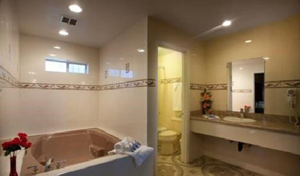 Palace Inn Oxnard