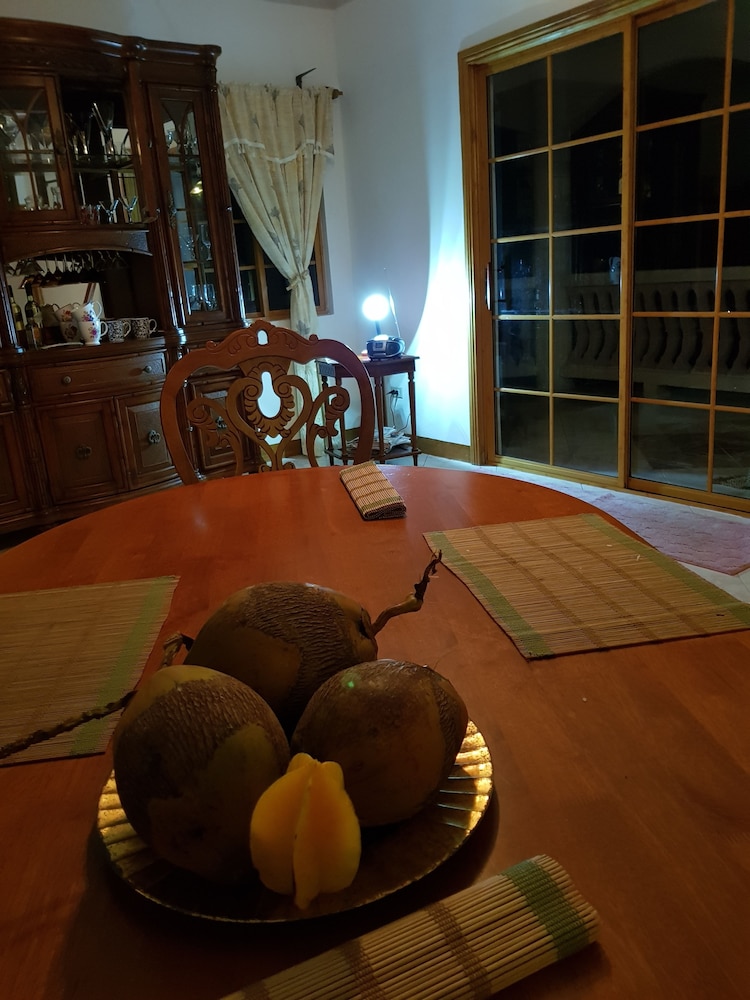 Jamaica Villa Sweetsap
