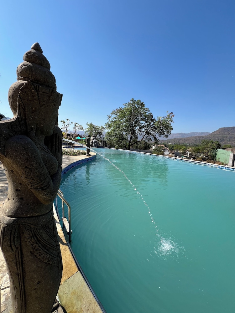 THE FORESTA RESORT