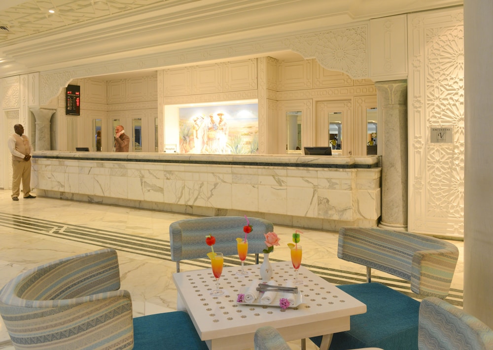 Aghir Vacations - Vincci Helios Beach - Property Image 4