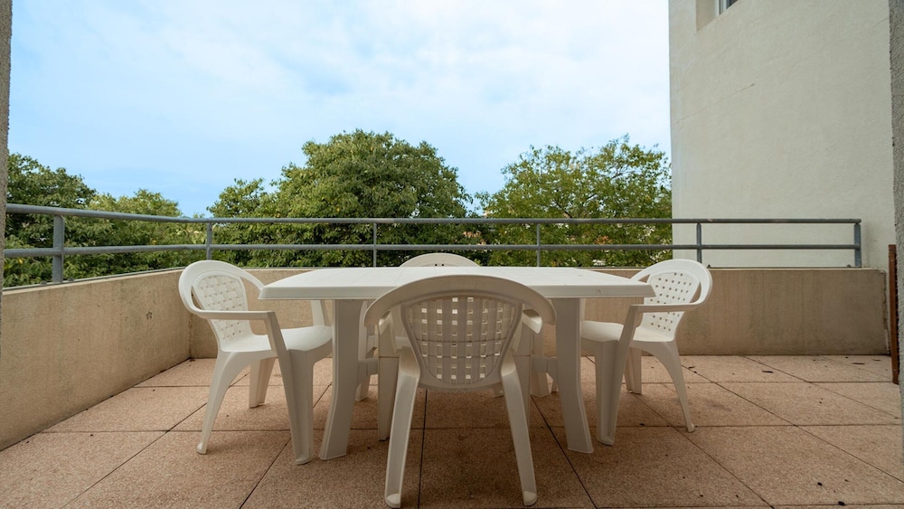 Coastal Comfort for Four