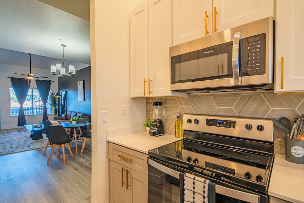 ROVE LIVING/KL - Hideaway North Scottsdale