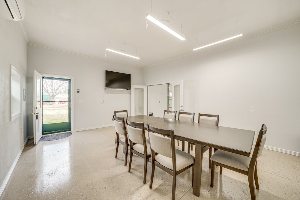 meeting & event spaces