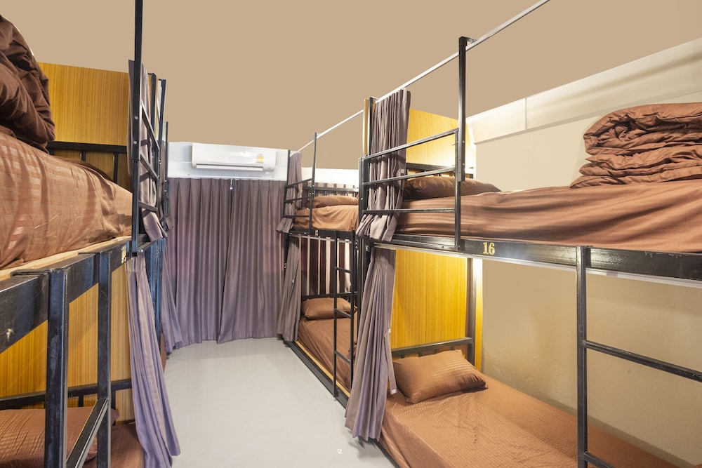 OYO 723 Lamphun Hostel