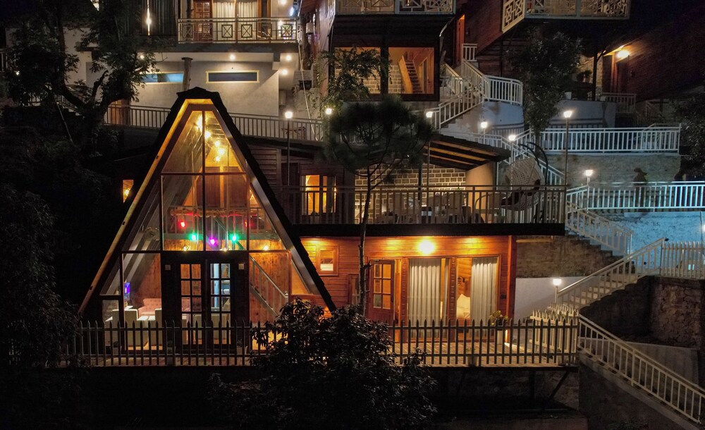 Koro Treehouse Resort