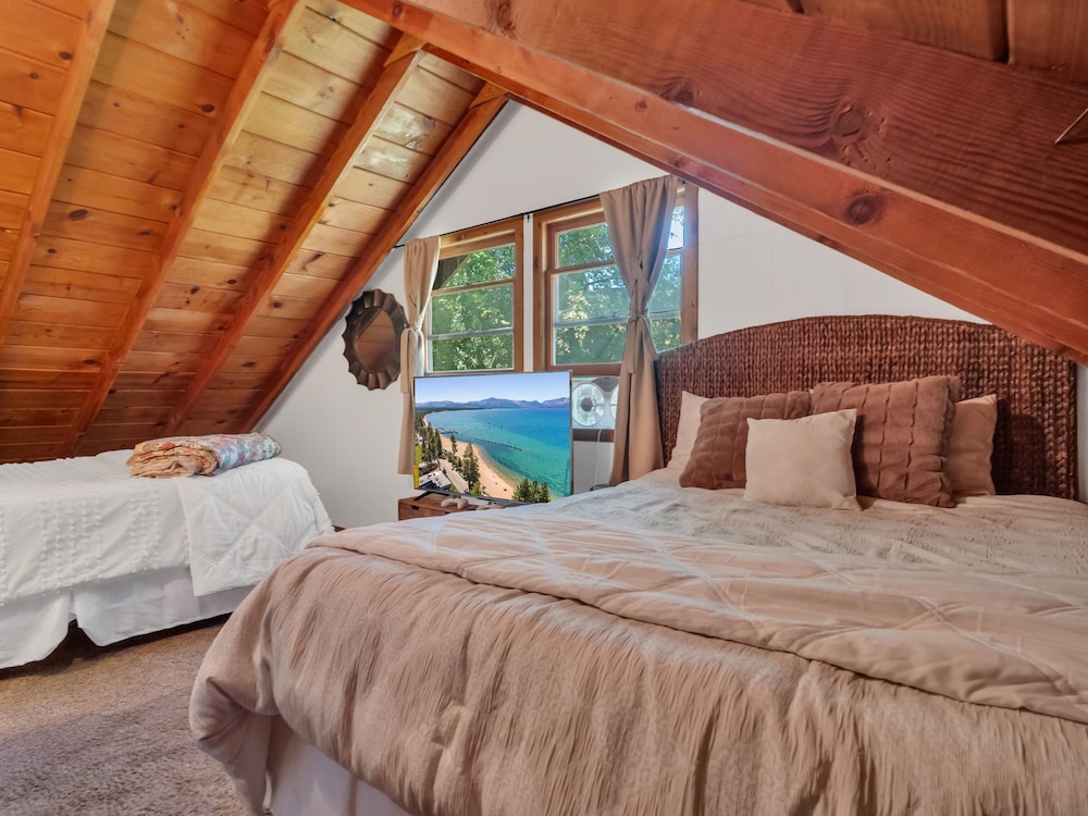 851h Tahoe Classic Cabin Near The Beach 2 Bedroom Cabin