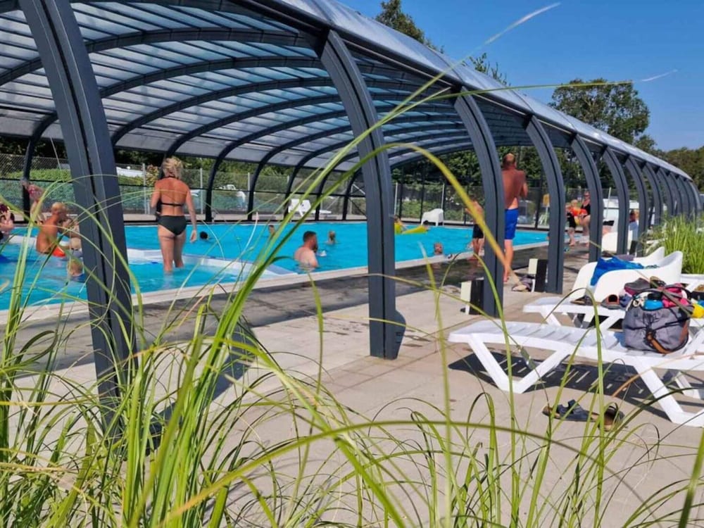 6 Person Holiday Park Home in Malling