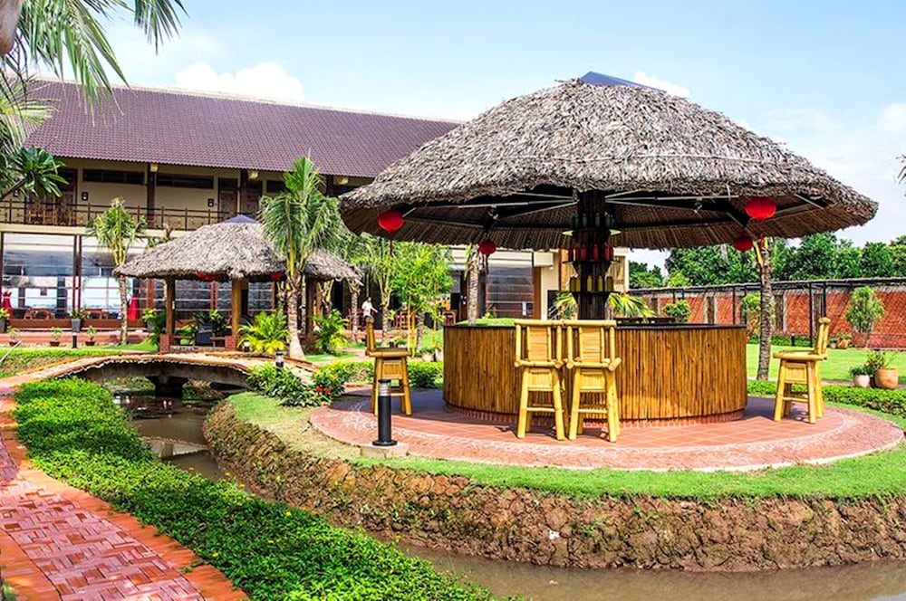 The Island Lodge