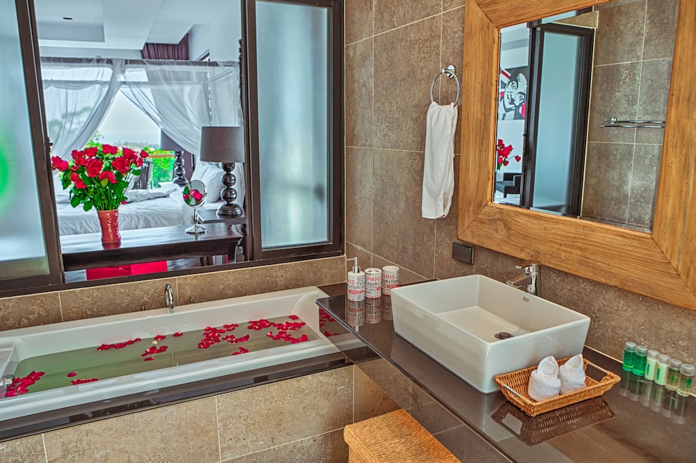 SHA Extra Plus Grand Villa Luxury Time