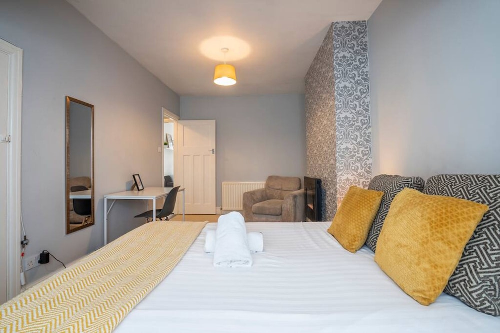 3 Bed Flat-close to City Centre