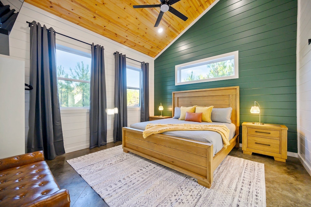 New, Modern, Bunk Room, Game Room, Playground, Hot tub