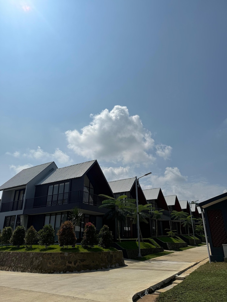 Wind Hill Mountain View Resort