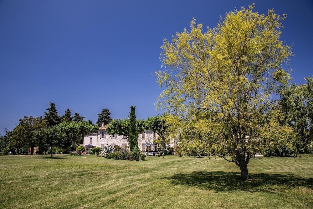 La Bastide des Amouriers view 4