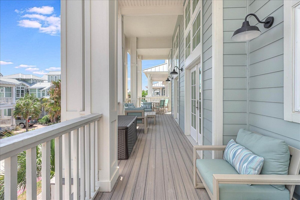 The Pool House 315 HI