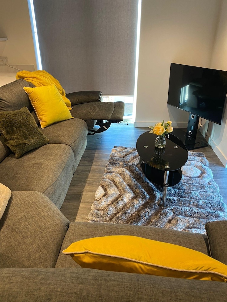 4 Guests - Petok - Parking - 35min Central London