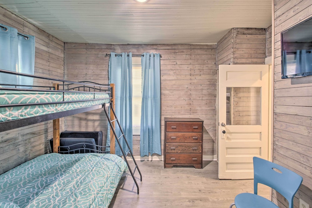Pet-friendly Home < 1 Mi to Hot Springs Natl Park view 5