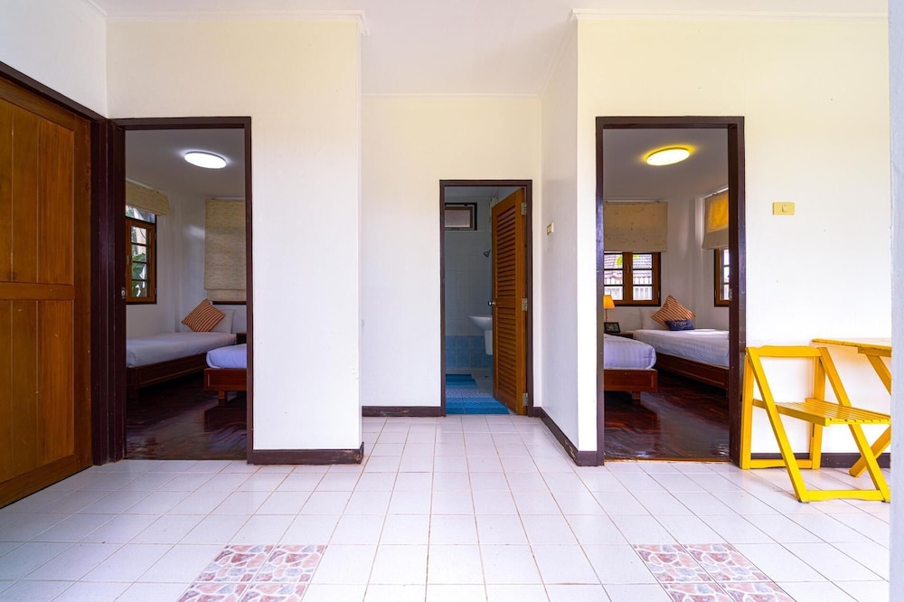 Oceanfront 6 Bedroom Twin Villas OV6