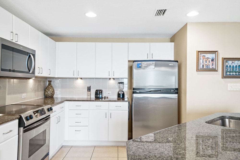 Grand Panama Beach Resort by Panhandle Getaways