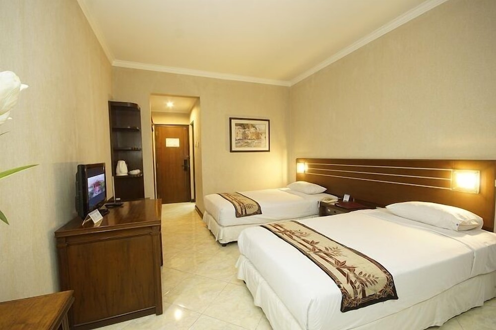 Bahari Inn Tegal