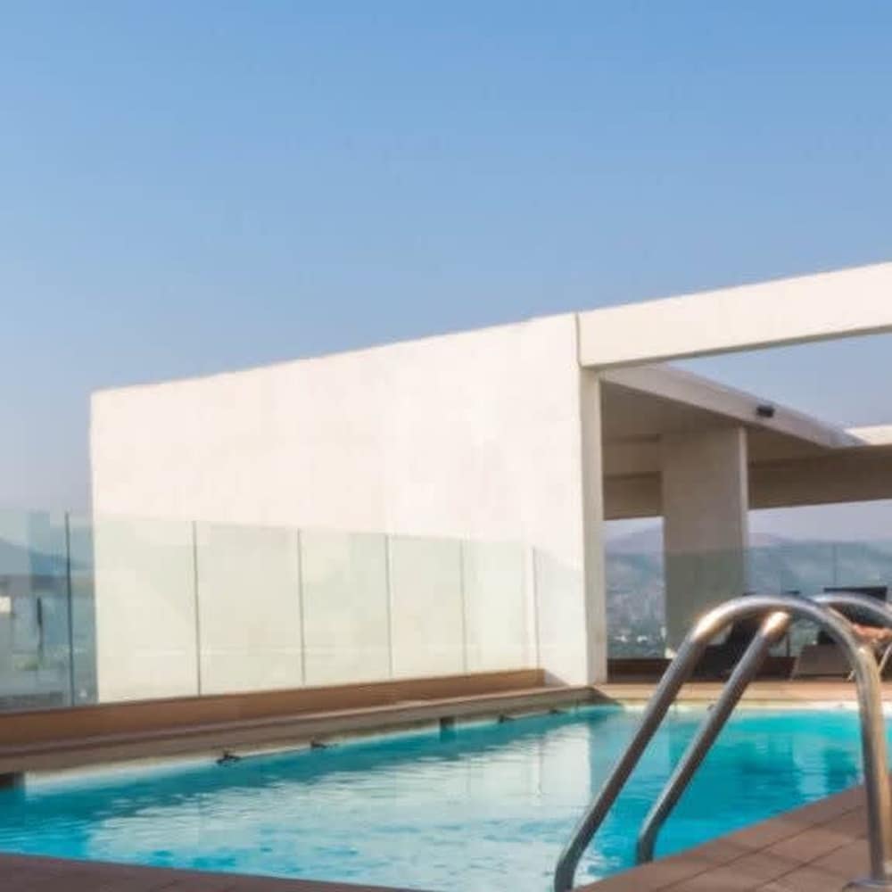 Kennedy Modern 2 Bed Apt in Las Condes