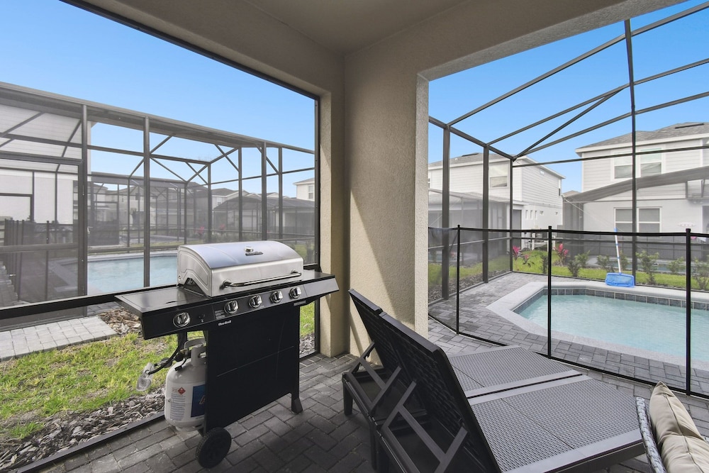 5 BD En-suites, Game Room, Pool, Sleeps 14, Disney