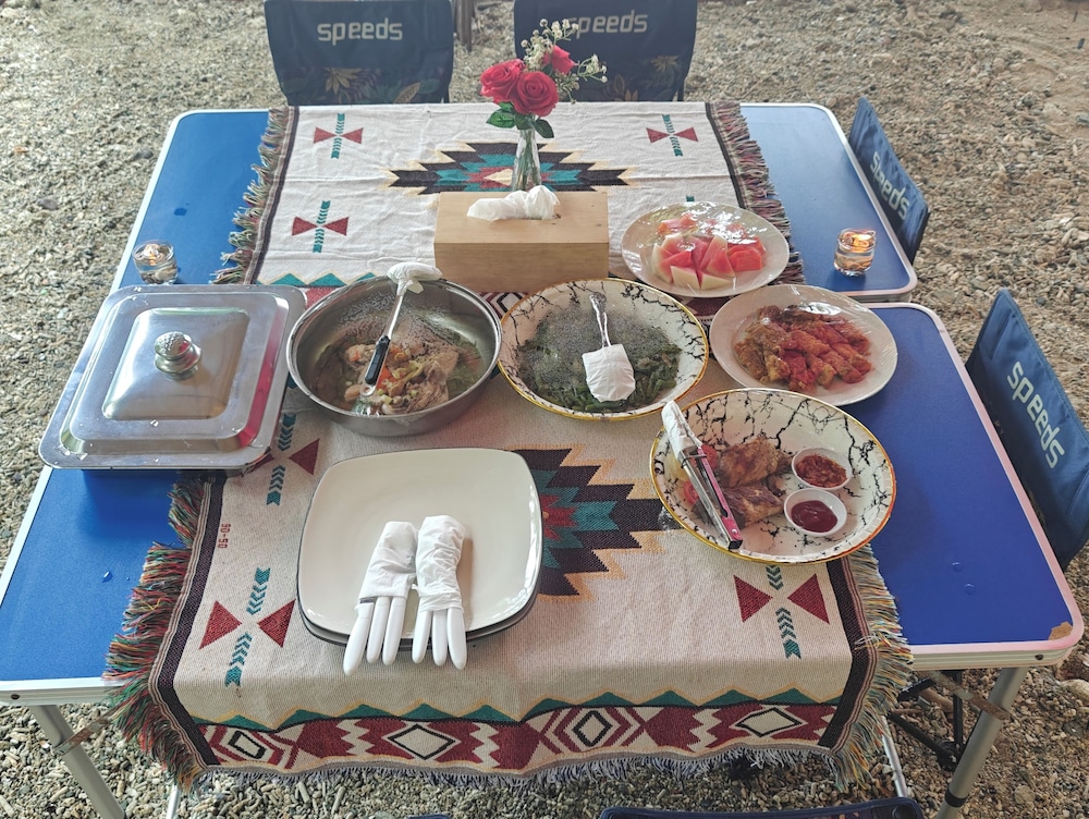 Lainkalogos Glamping