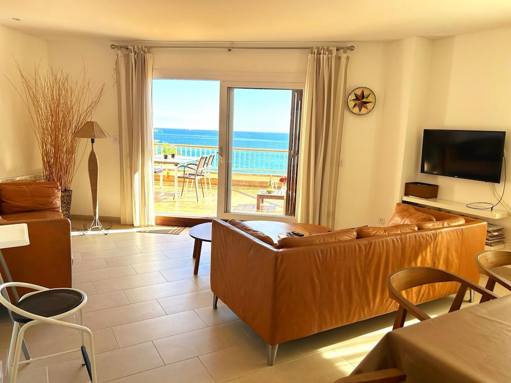 Charming Apartment in La Fosca Beach