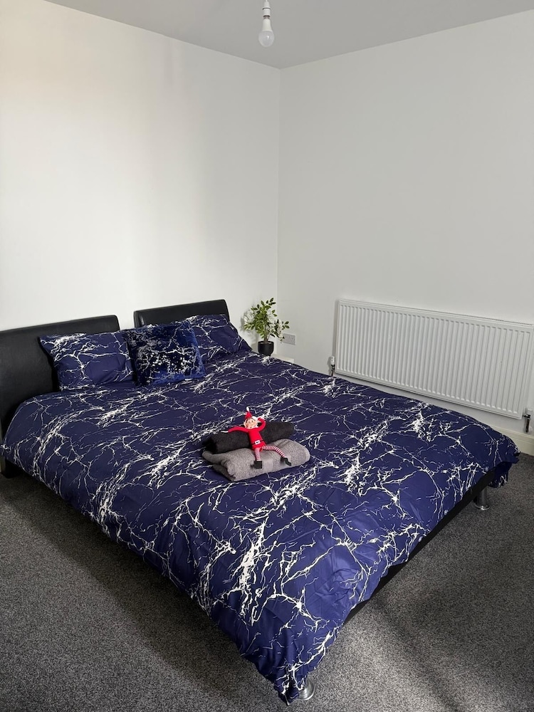 Seabreeze Suit Bournemouth Boscombe
