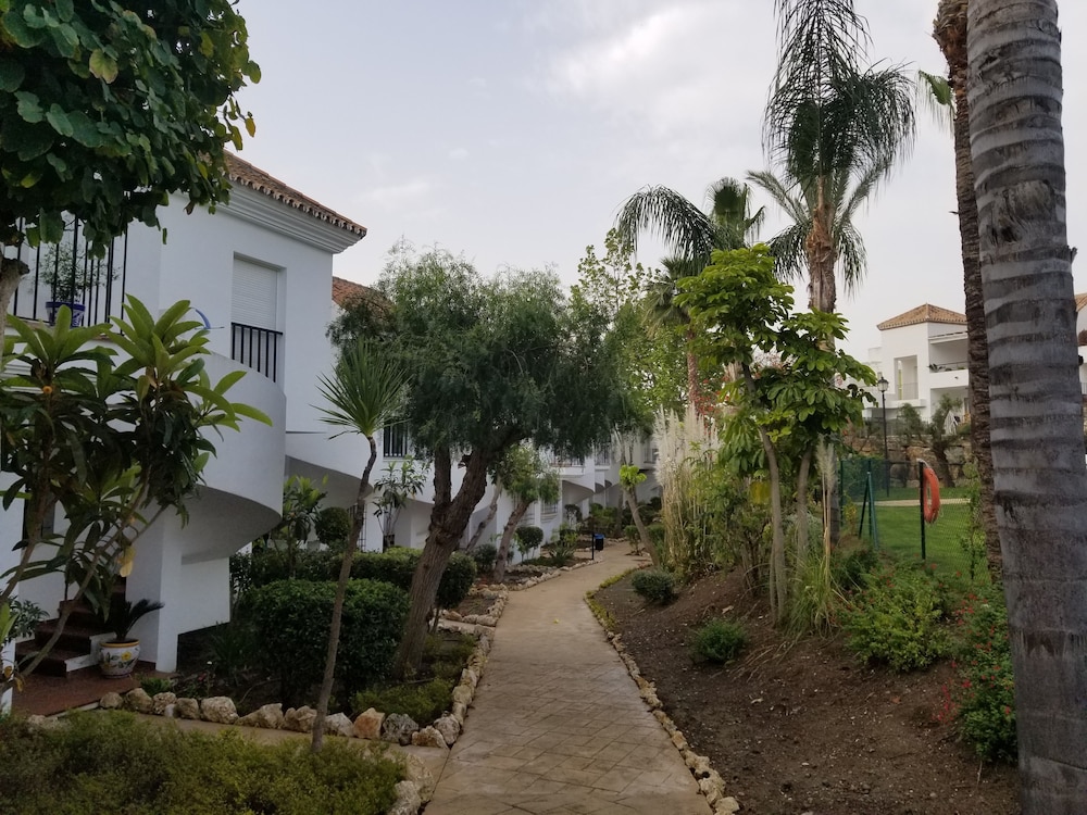 Villa Aries