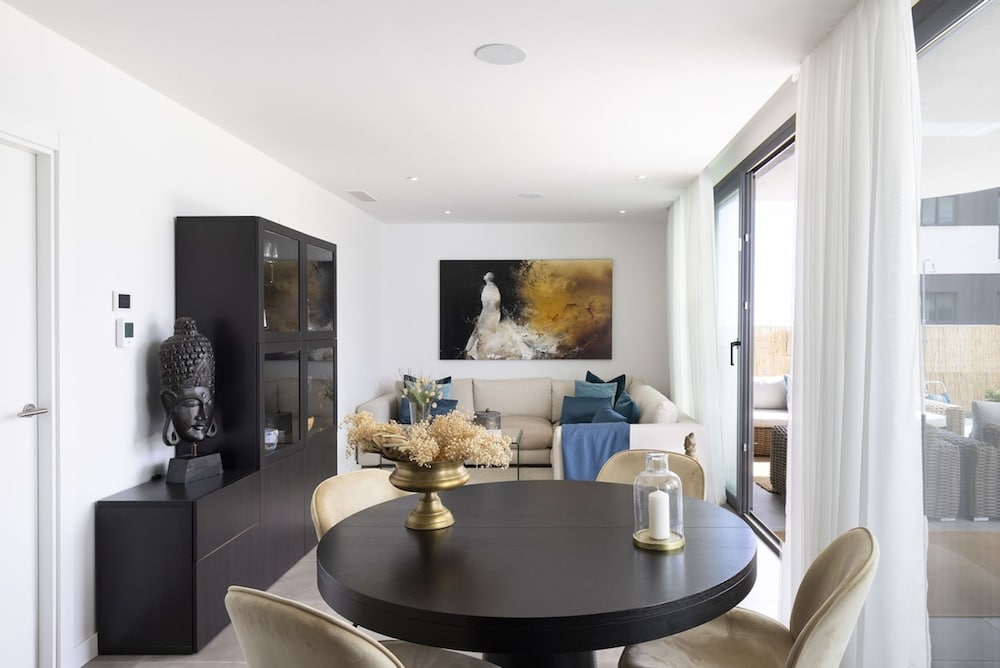 Luxury Apartment With Garden in Higueron