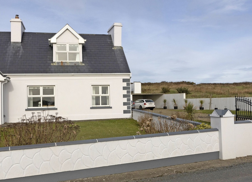 Matthews Traditional Holiday Cottage