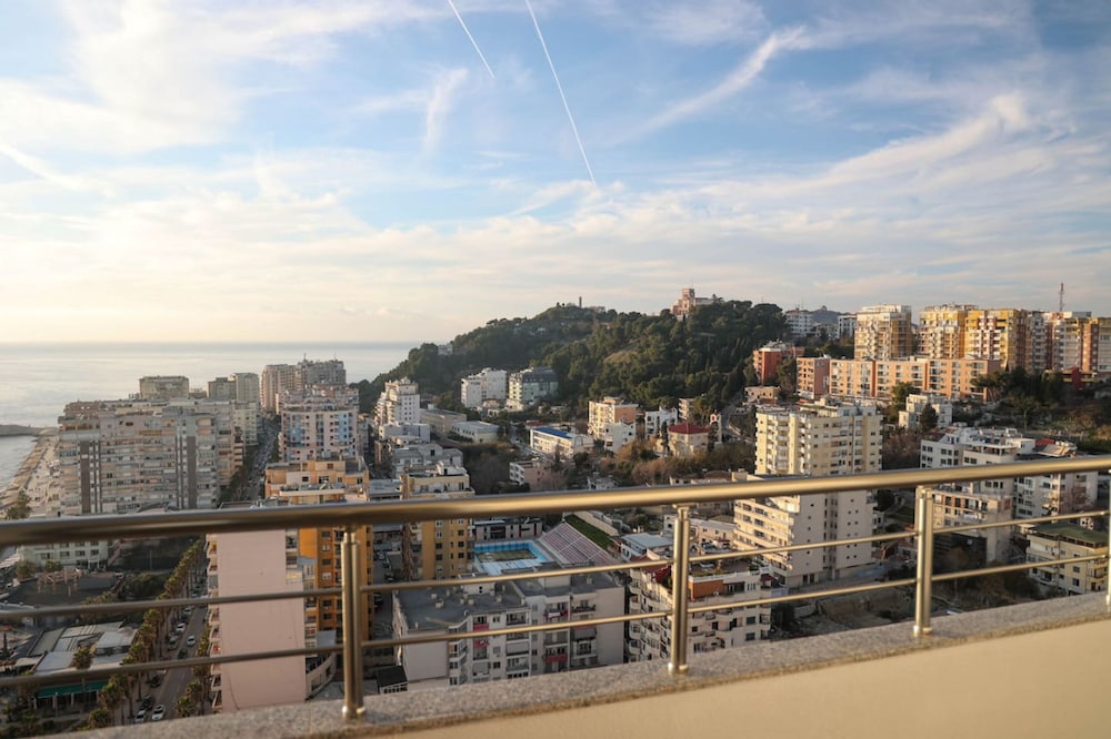 Grandstay Apartments 007
