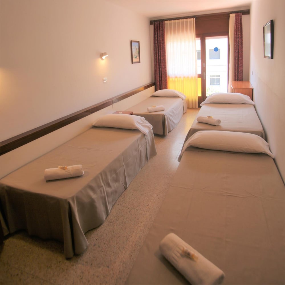 Hostel Costa Brava