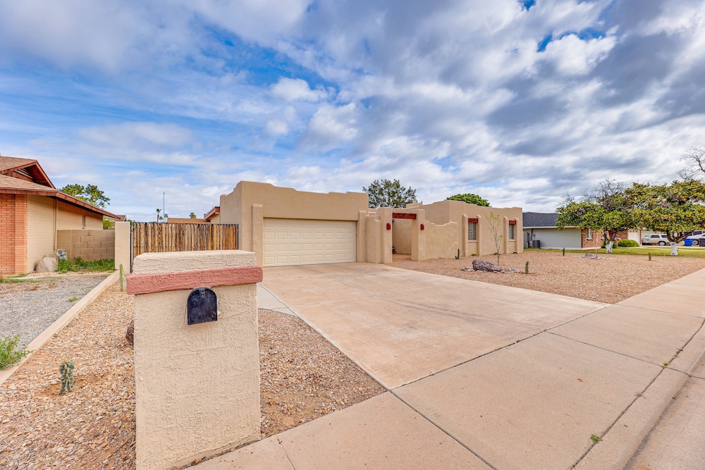 Charming Home w/ Pool - Near Mesa Arts Center! - Property Image 12