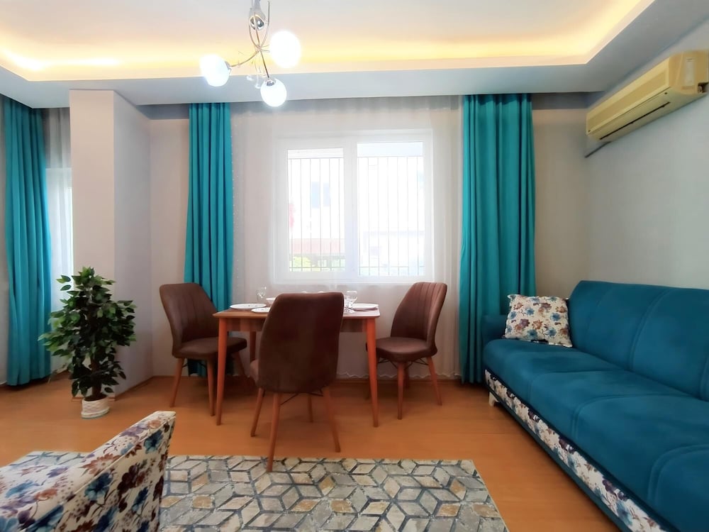 Cozy Flat Near Shopping Malls in Kepez Antalya