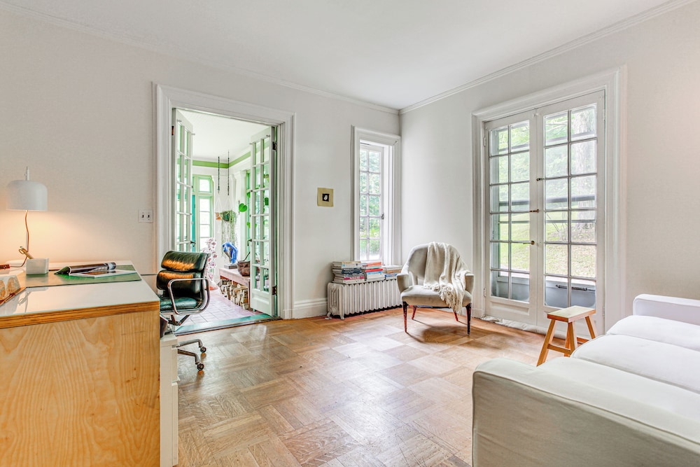 Hudson Valley Estate on 4 Acres w/ Private Pool!