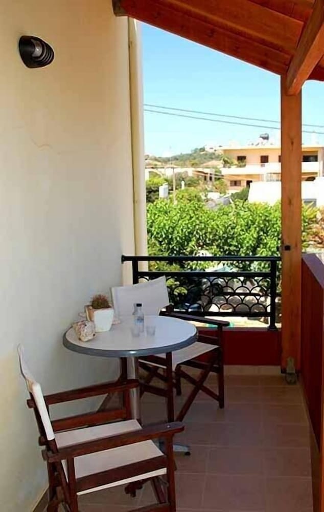 Armonia Apartments
