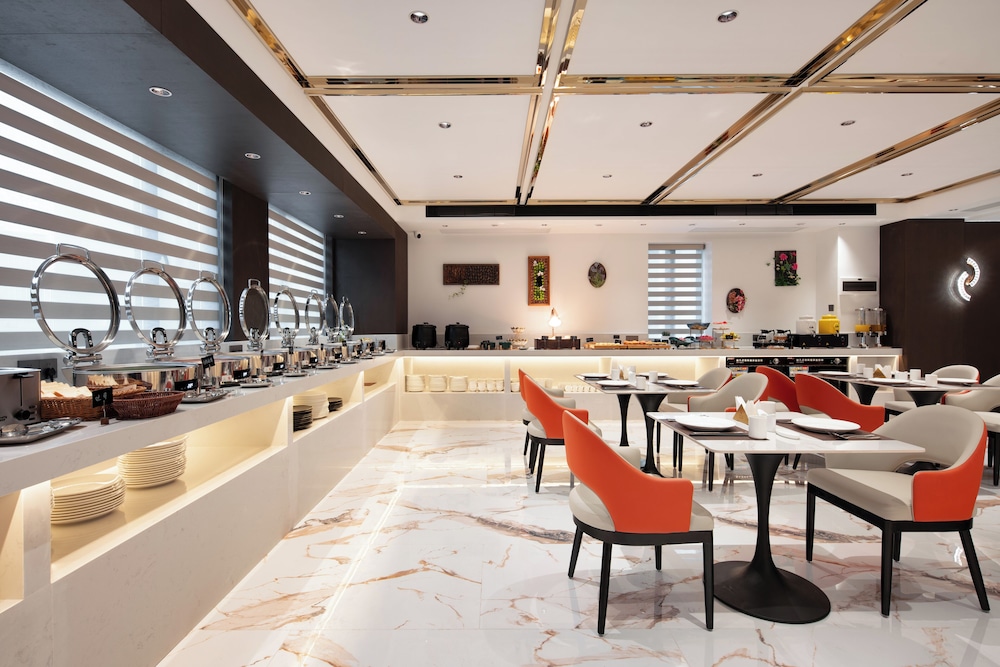 One Gem Hotel