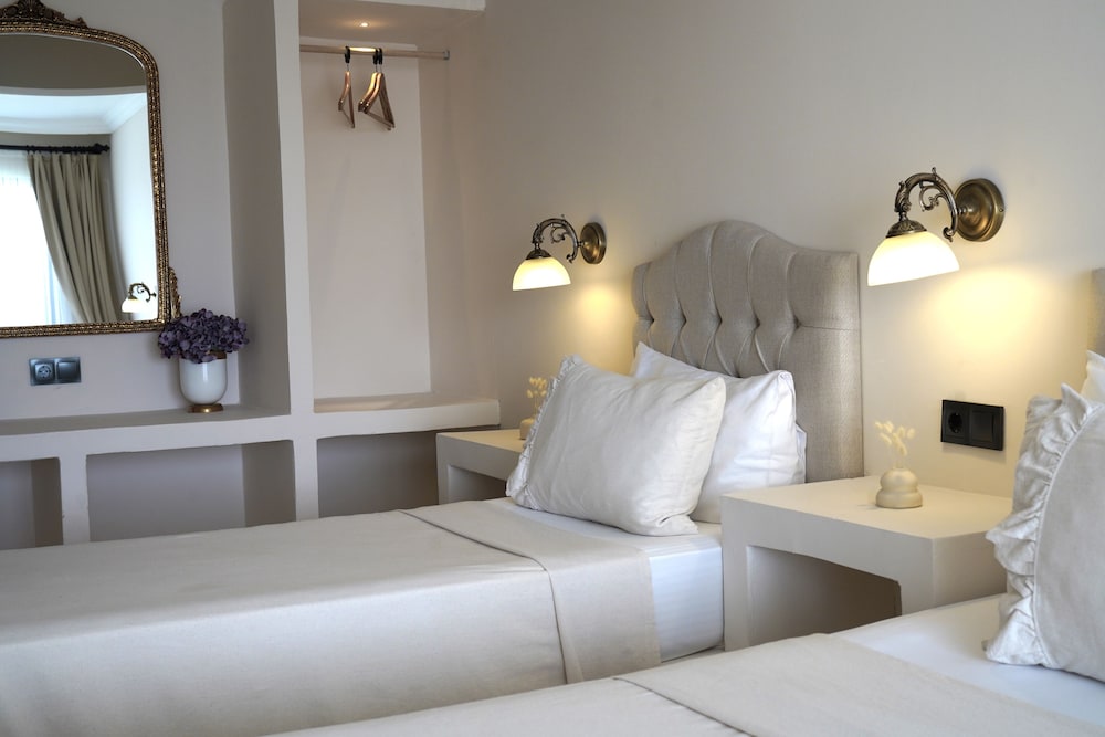 Cunda House Küçük Otel - Image 38