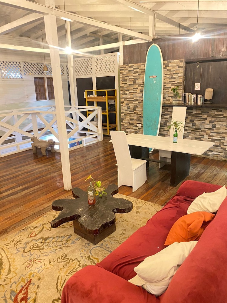 Lizard King Hotel & Suites